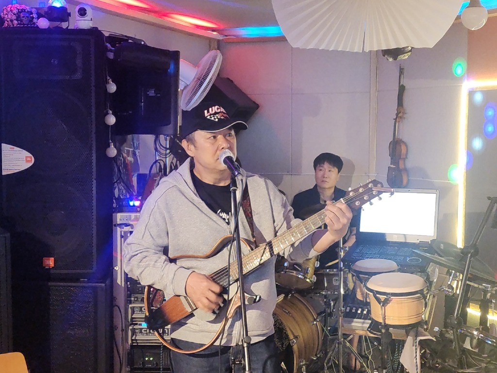 아지트밴드